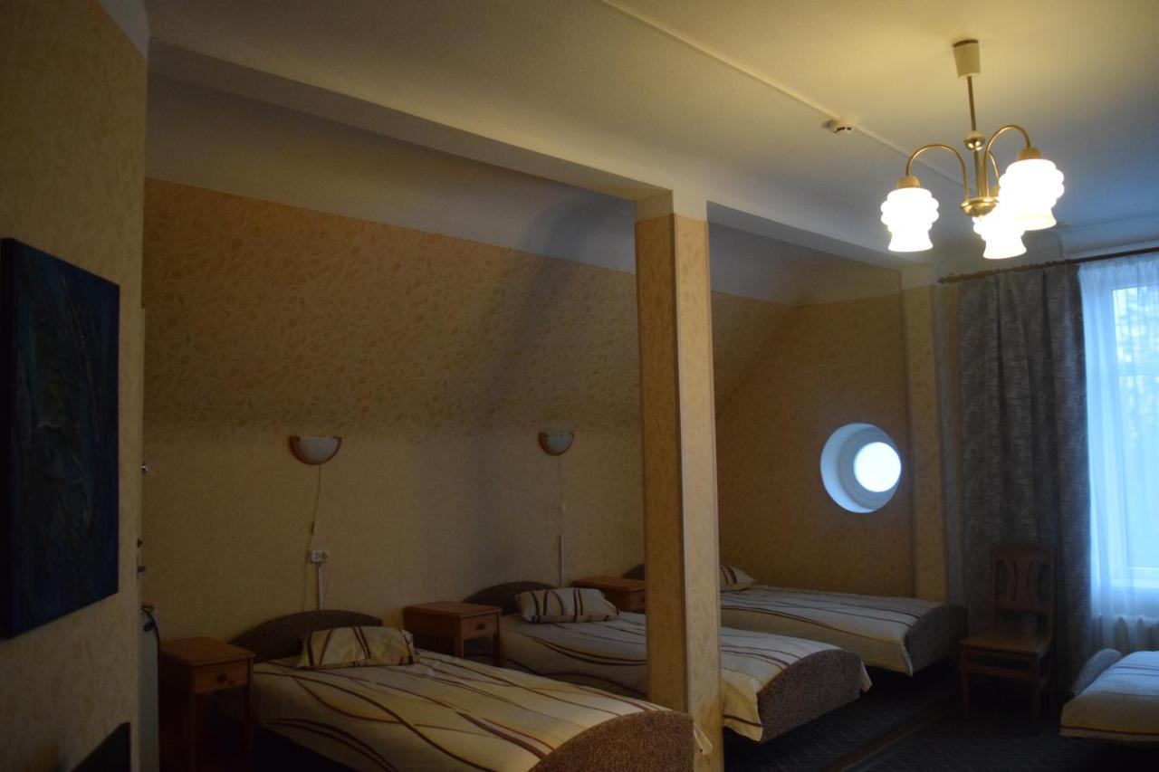Kalna Ligzda Hotell Smiltene Exteriör bild