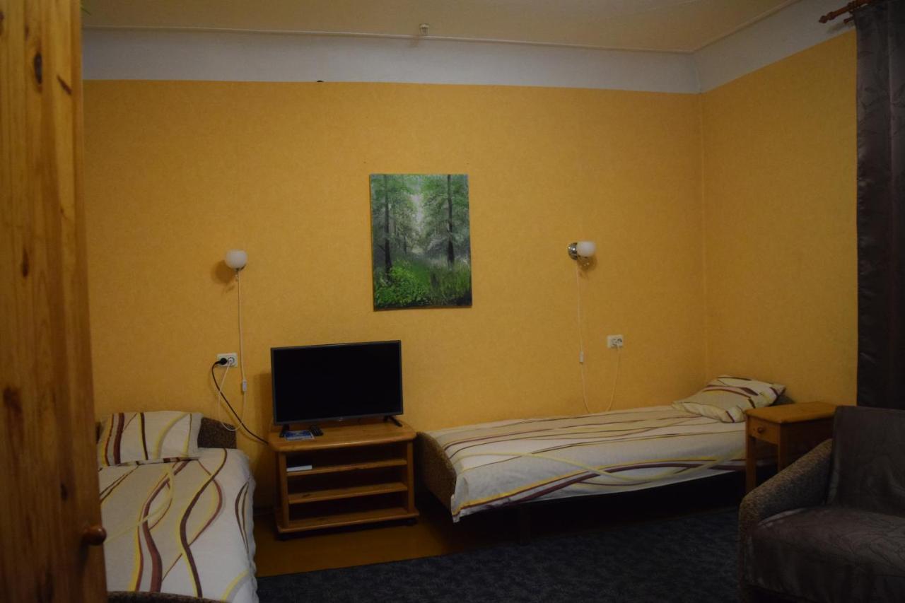 Kalna Ligzda Hotell Smiltene Exteriör bild