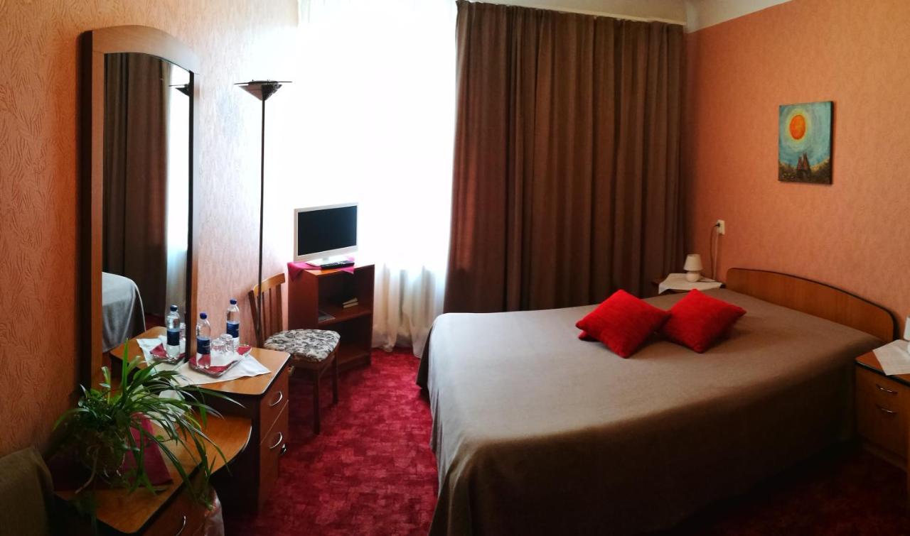 Kalna Ligzda Hotell Smiltene Exteriör bild